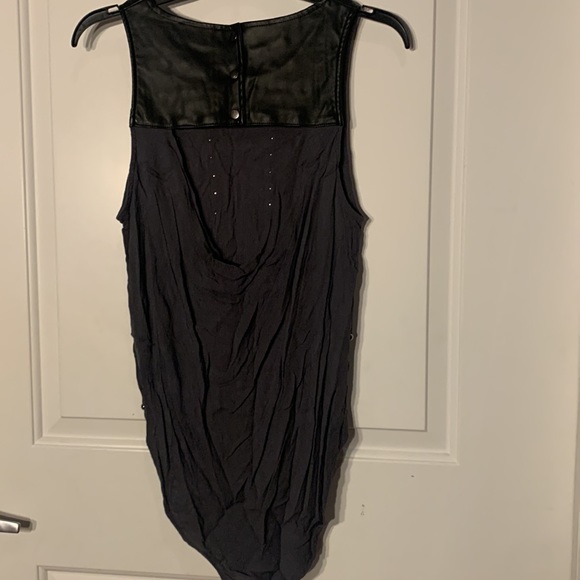 Double Zero Grey and Leather peek-a-boo Tank - Picture 2 of 2